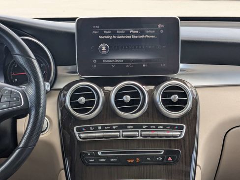 Used 2019 Mercedes-Benz GLC 300 w/ Multimedia Package image 21
