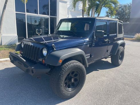 Used 2013 Jeep Wrangler Unlimited Sport image 12