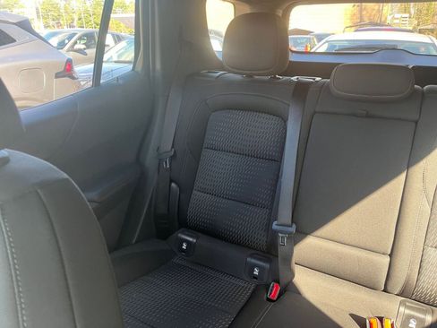 Used 2025 Chevrolet Equinox LT image 40