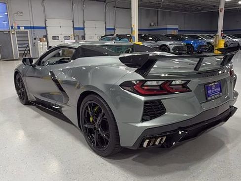 Used 2023 Chevrolet Corvette Stingray Premium Conv w/ Z51 Performance Package image 7