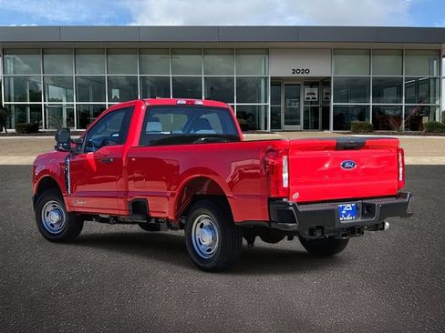 New 2026 Ford F250 XL w/ F-250 >10K GVWR Package RWD image 3