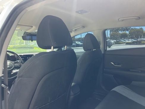Used 2022 Hyundai Elantra SEL w/ Convenience Package image 28
