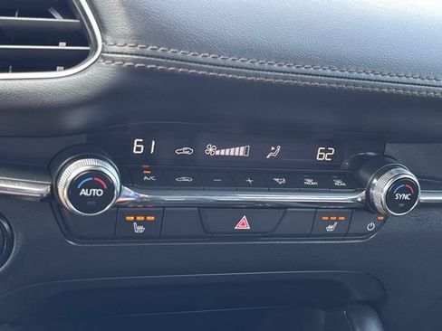 Used 2025 MAZDA MAZDA3 s FWD image 34