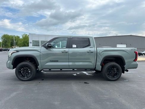 New 2026 Toyota Tundra Limited AWD/4WD image 4