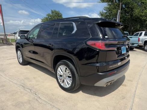 Certified 2026 GMC Acadia Elevation w/ Elevation Premium Package FWD image 6