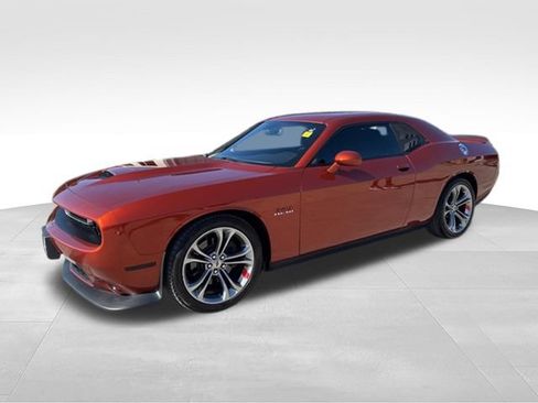 Used 2020 Dodge Challenger R/T RWD image 3