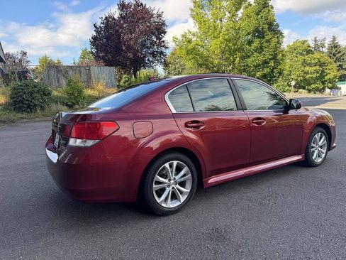 Used 2014 Subaru Legacy 2.5i Limited AWD/4WD image 3