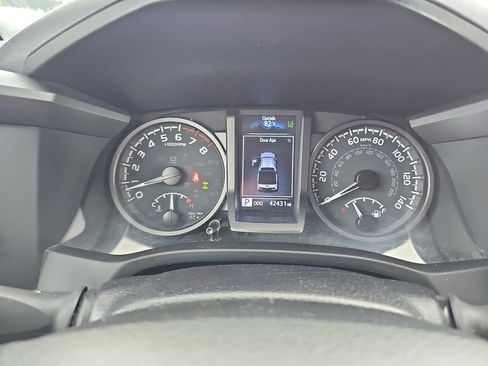 Used 2023 Toyota Tacoma TRD Off-Road AWD/4WD image 23