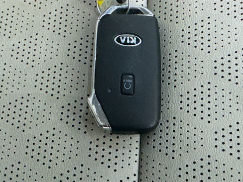 Used 2021 Kia Seltos SX AWD/4WD image 35