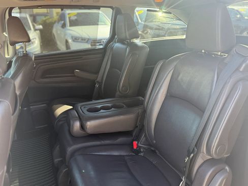 Used 2018 Honda Odyssey Touring image 19