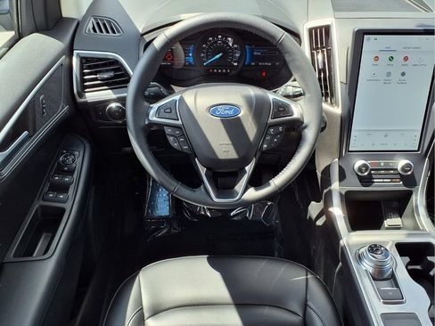 Used 2023 Ford Edge SEL w/ Convenience Package AWD/4WD image 13