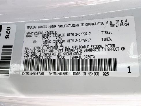 Used 2024 Toyota Tacoma SR image 31