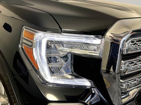 Used 2022 GMC Sierra 1500 SLT AWD/4WD image 27