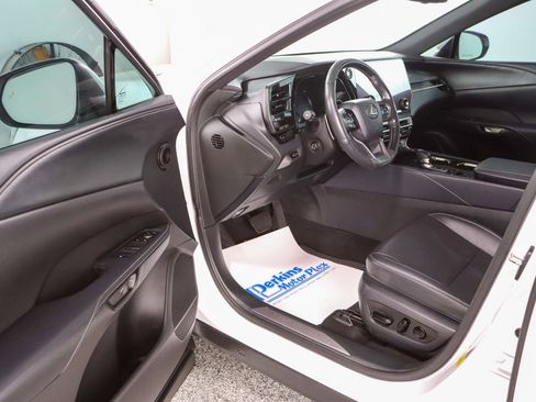 Used 2023 Lexus RX 350 Premium Plus w/ Accessory Package (Z1) image 3