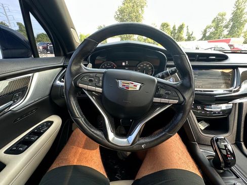 Used 2021 Cadillac XT6 Sport AWD/4WD image 27