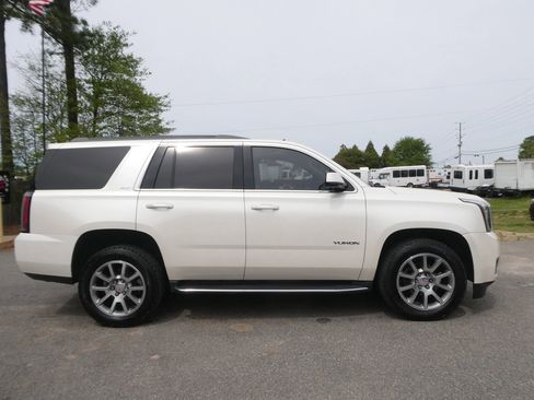 Used 2015 GMC Yukon SLT w/ Open Road Package AWD/4WD image 4