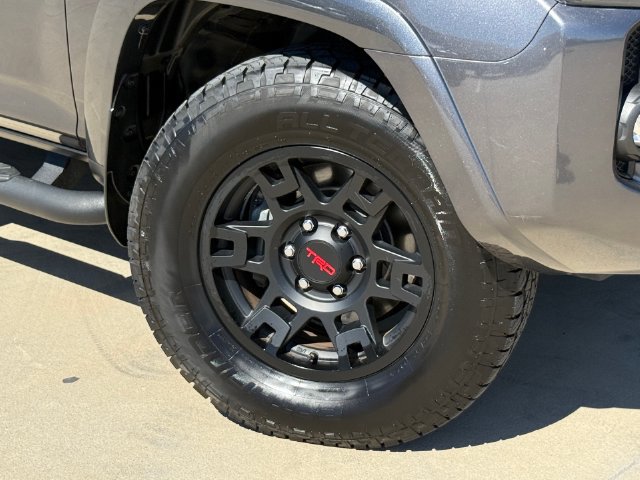 Used 2023 Toyota 4Runner SR5 Premium w/ Moonroof Package AWD/4WD image 2