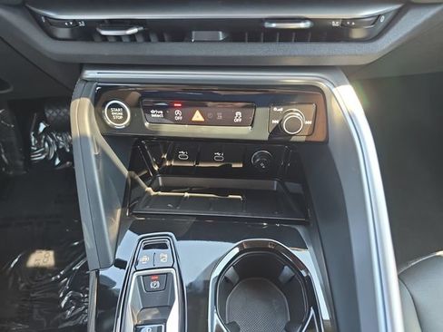 Used 2025 Audi Q5 Premium w/ Convenience Package AWD/4WD image 27