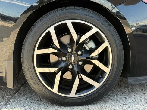 Used 2016 Chevrolet Impala LTZ FWD image 24