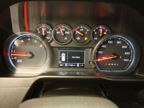 Used 2019 Chevrolet Silverado 1500 Custom Trail Boss w/ Custom Convenience Package image 4