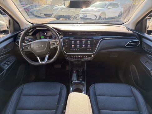Used 2022 Chevrolet Bolt EUV Premier w/ Sun & Sound Package FWD image 25