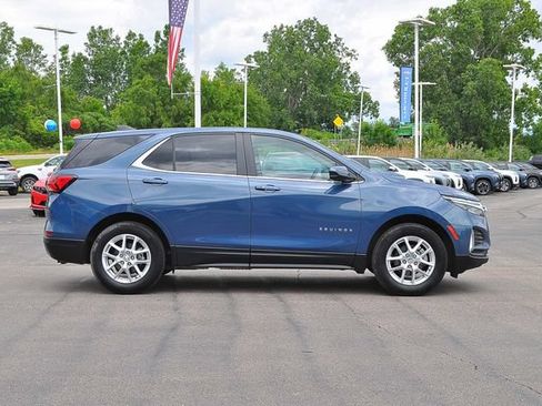 Used 2024 Chevrolet Equinox LT w/ LPO, Floor Liner Package FWD image 2