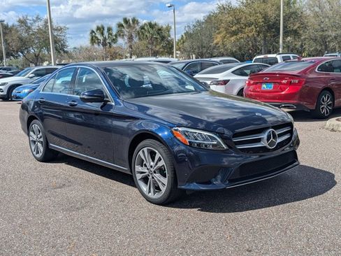 Used 2020 Mercedes-Benz C 300 4MATIC Sedan image 3