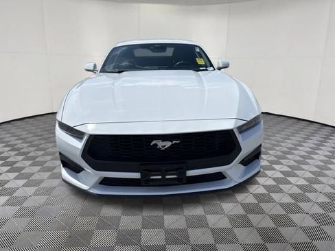 Used 2025 Ford Mustang Coupe RWD image 14