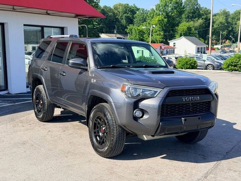 Used 2016 Toyota 4Runner TRD Pro AWD/4WD image 8