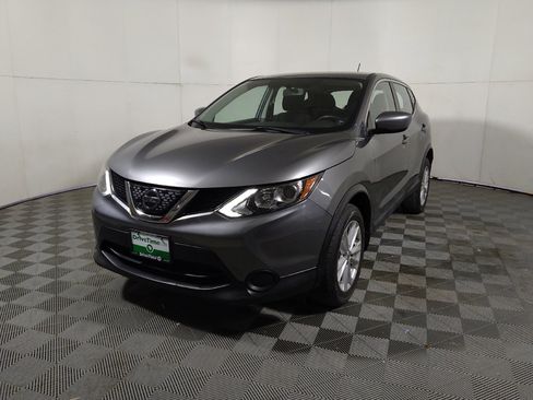Used 2018 Nissan Rogue Sport S w/ S Appearance Package AWD/4WD image 15
