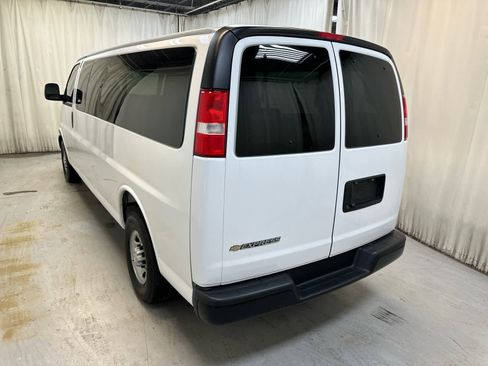Used 2025 Chevrolet Express 3500 LS image 2