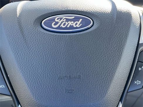 Used 2022 Ford Edge Titanium w/ Class II Trailer Tow Package image 35