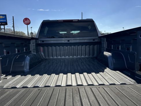 Certified 2025 Chevrolet Silverado 1500 Custom image 19