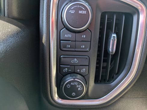 Used 2021 Chevrolet Silverado 1500 LT AWD/4WD image 25