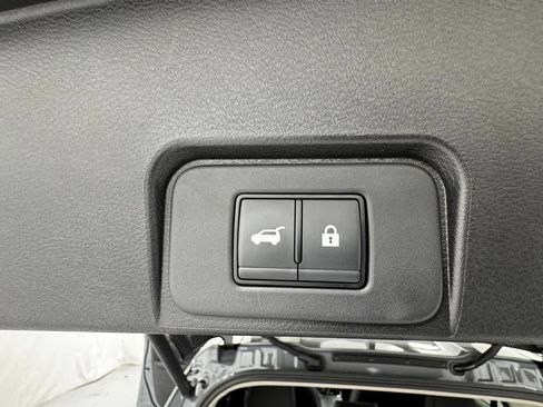 Certified 2026 Nissan Rogue SV AWD/4WD image 16