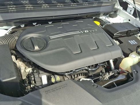 Used 2022 Jeep Cherokee Limited AWD/4WD image 28