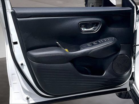 Certified 2025 Honda HR-V LX image 19