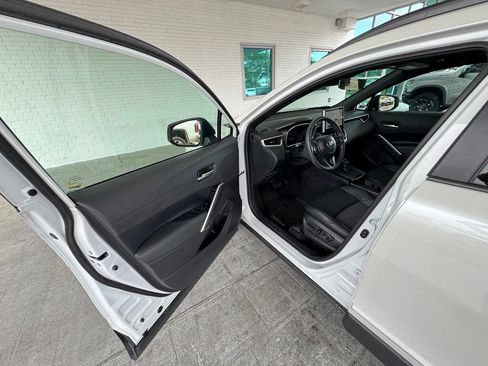 Used 2026 Toyota Corolla Cross AWD Hybrid w/ Convenience Package image 10