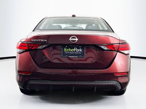 Used 2025 Nissan Sentra SV image 7