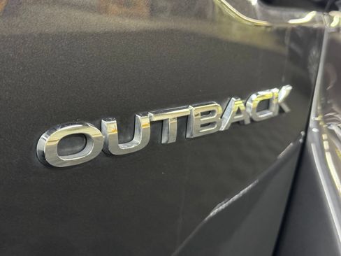 Used 2022 Subaru Outback Premium AWD/4WD image 8
