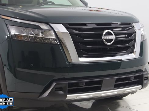 Used 2024 Nissan Pathfinder Platinum w/ Cargo Package image 40