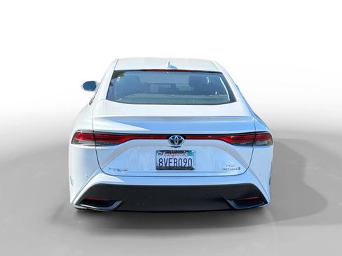 Used 2021 Toyota Mirai w/ Advanced Technology Package RWD image 4
