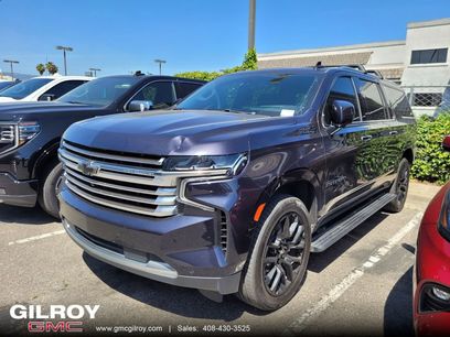 Used 2022 Chevrolet Suburban High Country w/ Premium Package 2
