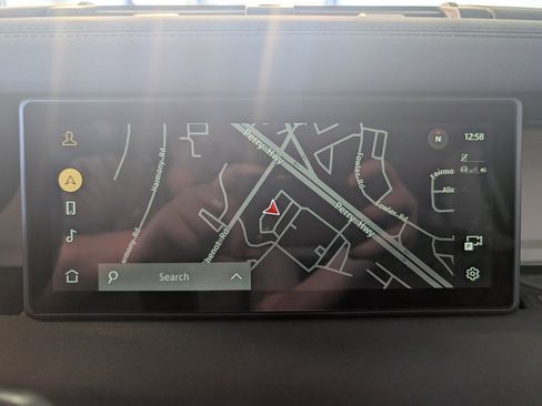 Used 2023 Land Rover Defender 110 X-Dynamic SE image 20