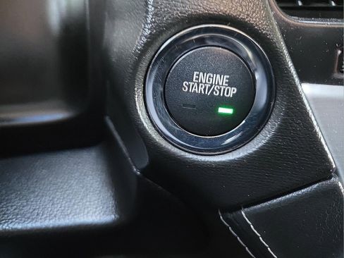 Used 2017 GMC Yukon SLT AWD/4WD image 20