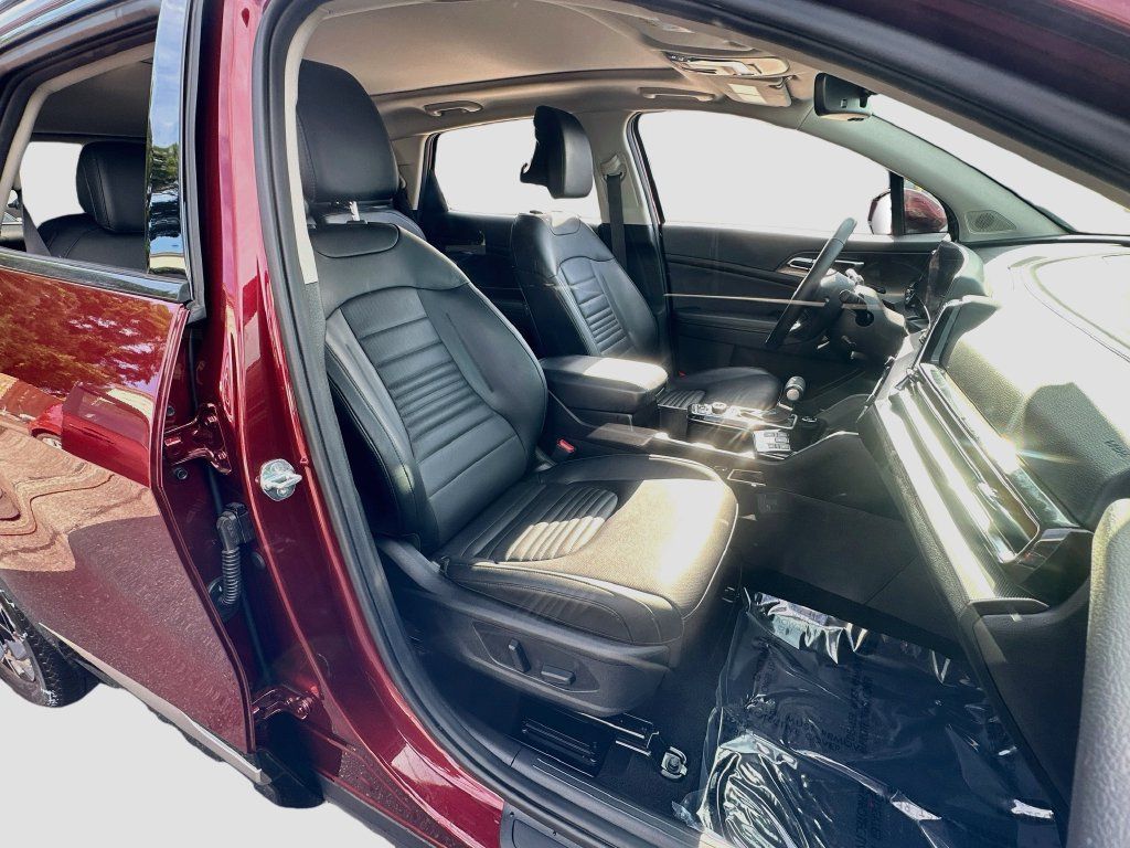 Certified 2024 Kia Sportage SX FWD image 29