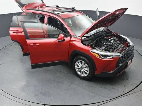 Certified 2022 Toyota Corolla Cross LE w/ Moonroof Package AWD/4WD image 54