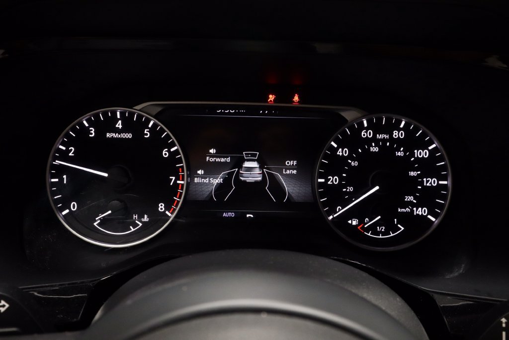 Used 2024 Nissan Pathfinder SV w/ Black Appearance Package AWD/4WD image 28
