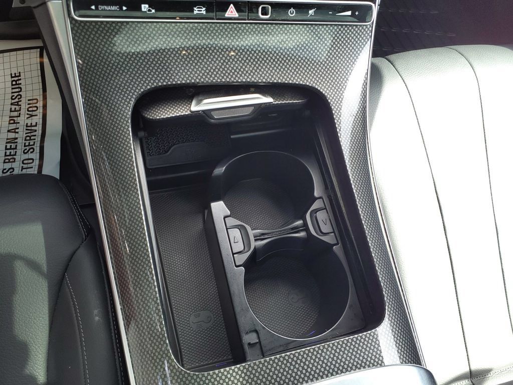 Certified 2025 Mercedes-Benz CLE 300 4MATIC Coupe image 29