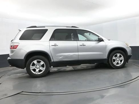 Used 2010 GMC Acadia SLE FWD image 4